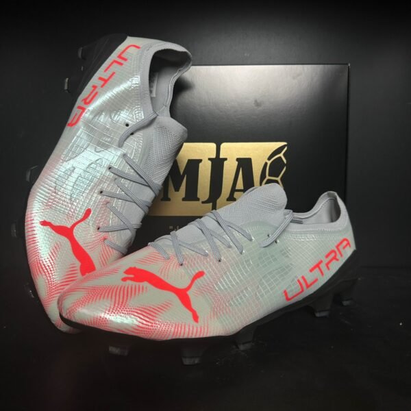 Puma ULTRA Cleats